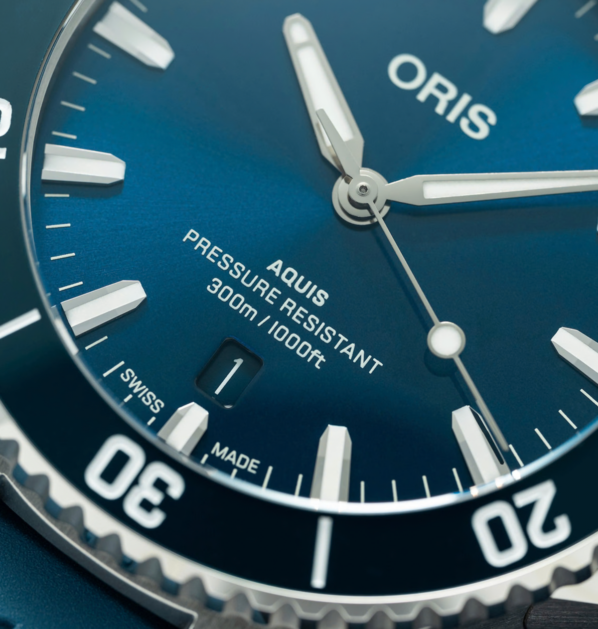 01 733 7787 4135-07 4 22 35FC Oris-Aquis Date, Dial:Blue, Strap: Caoutchouc Blue