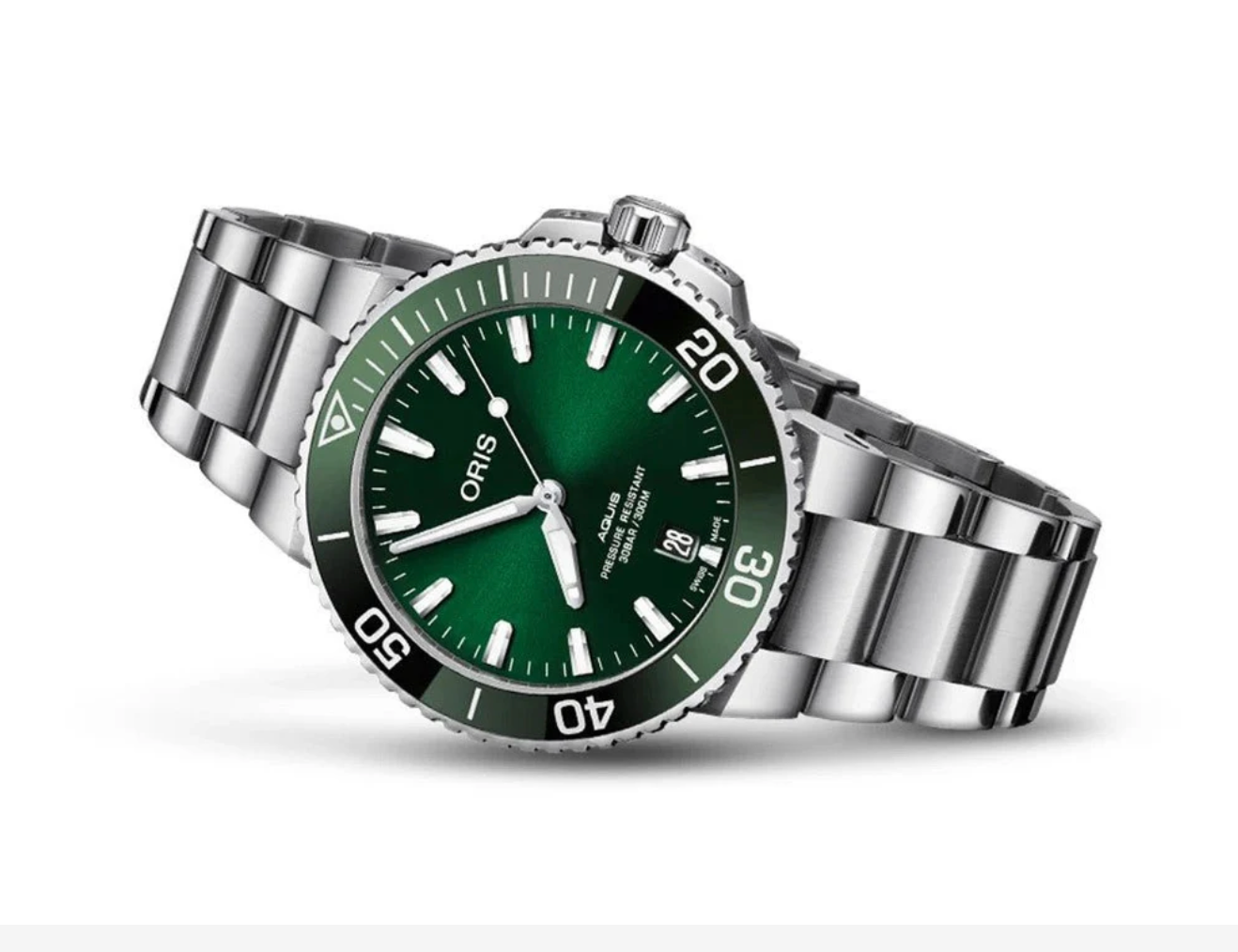 01 733 7789 4157-07 8 23 04PEB AQUIS DATE GREEN DIAL