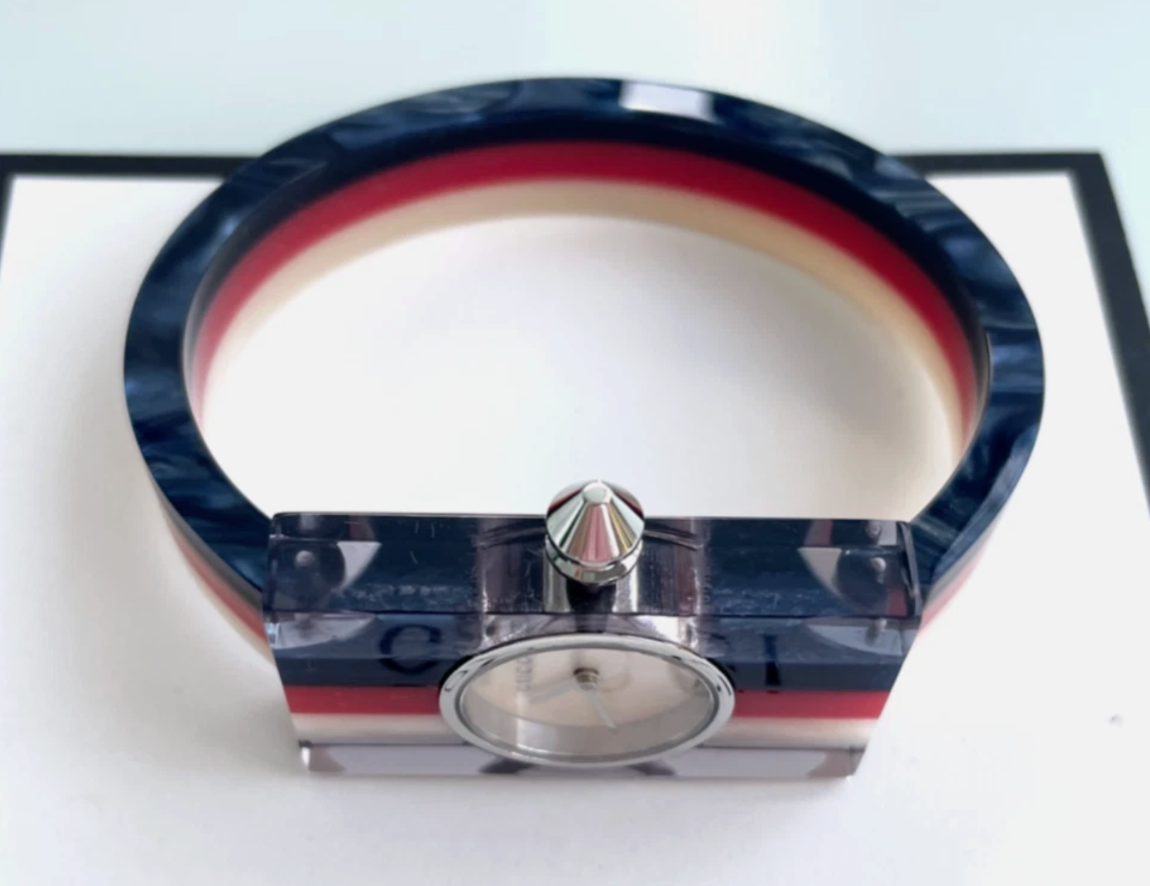 YA143523 143SM CREAM MOP/CRB PLEXI/CRB BANGLE REG