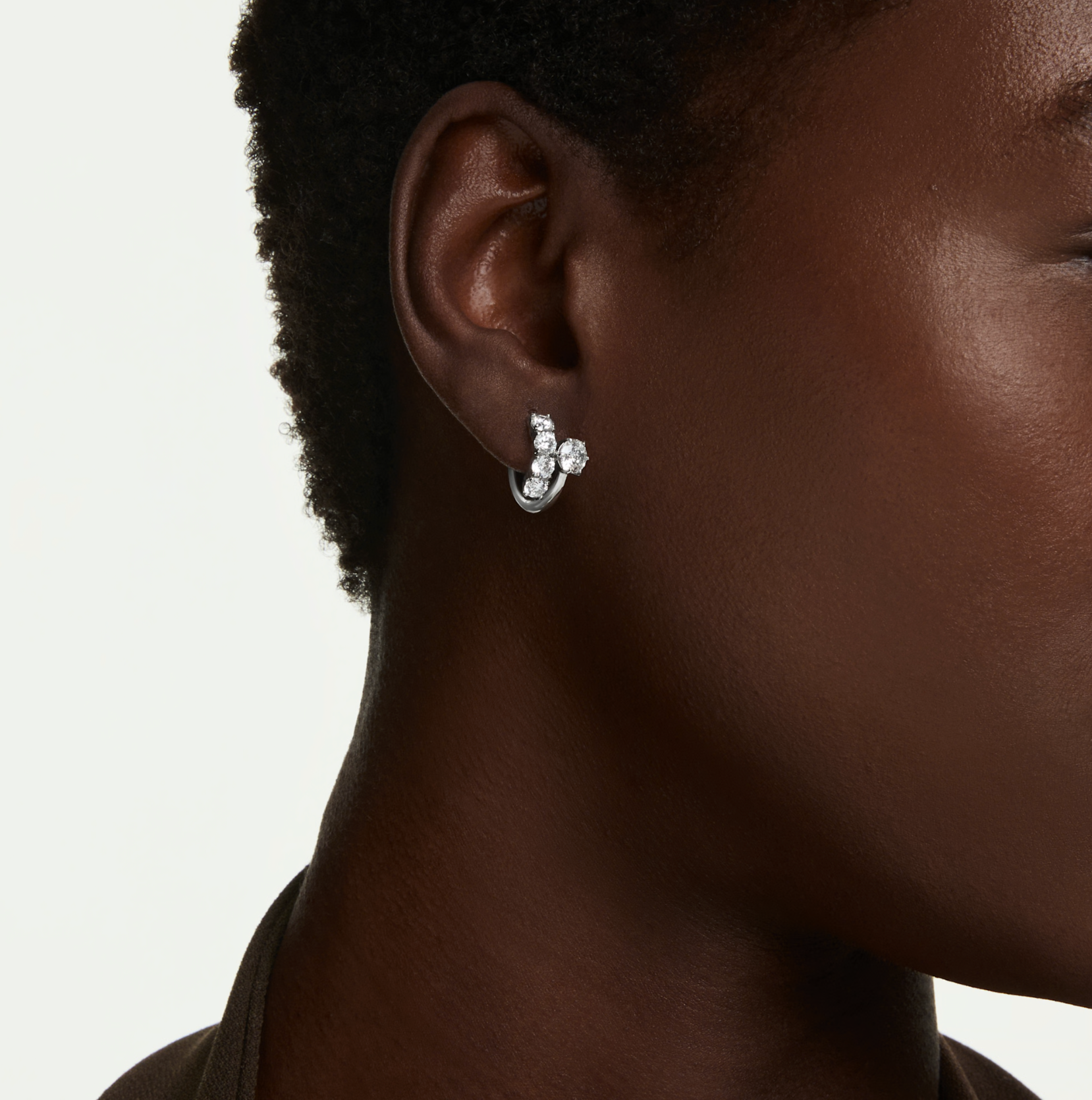 5753572 Matrix hoop earrings Round cut, White, Rhodium plated