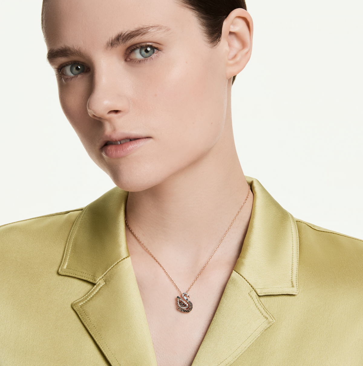 5764882 Swan pendant Mixed cuts, Swan, Grey, 18K rose gold finish