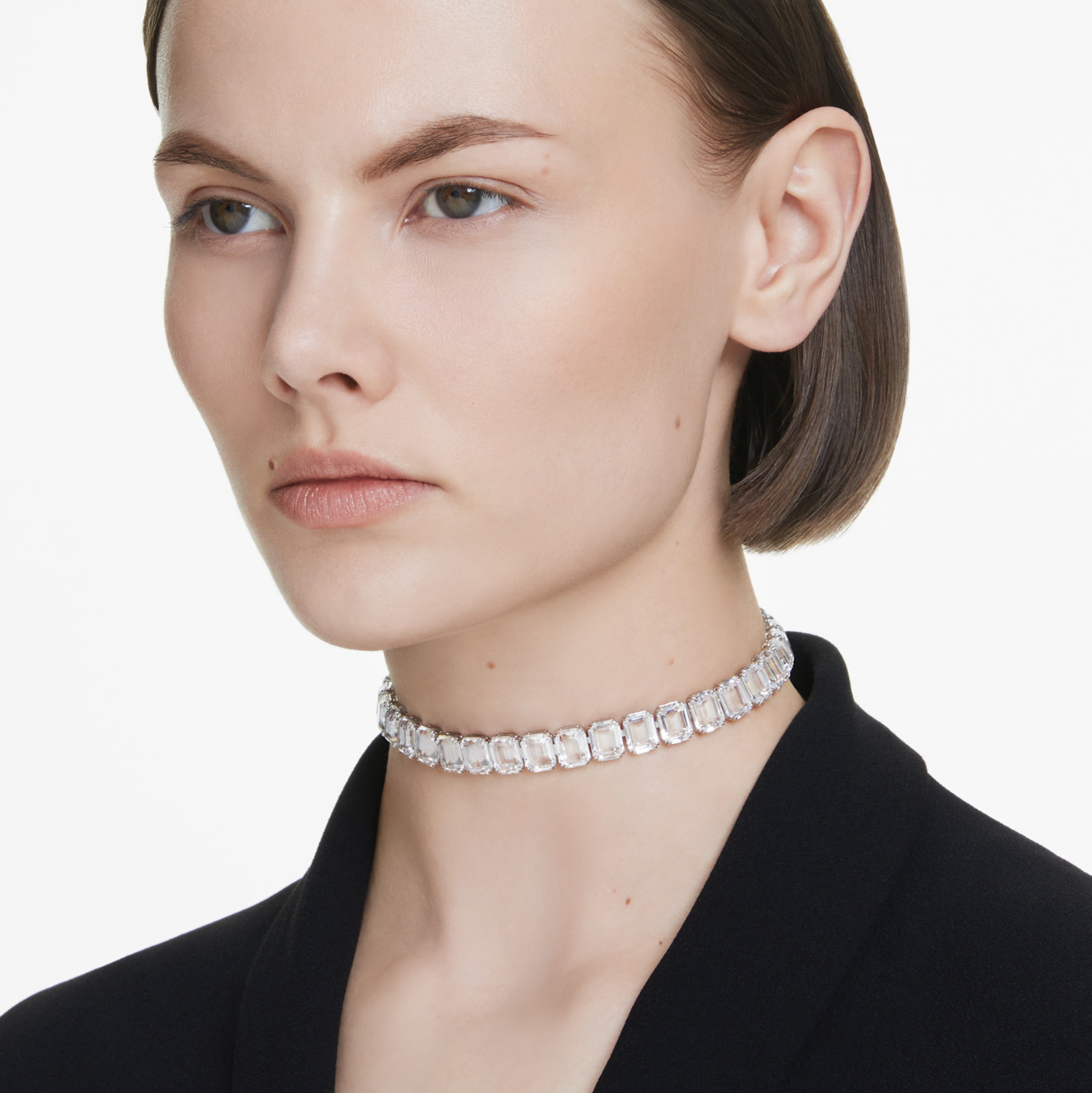 5696292 MILLENIA:CHOCKER S WHI/RHS