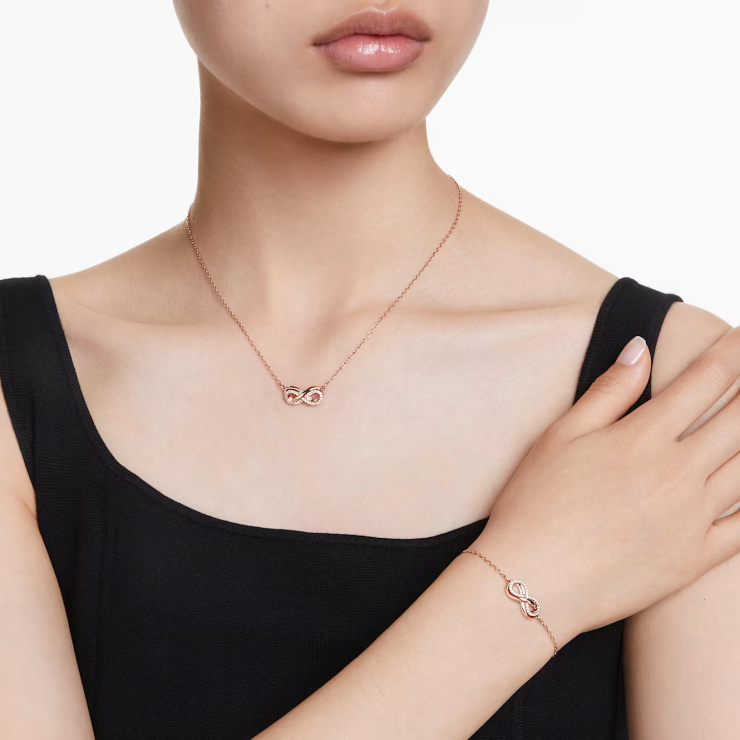 5682483 HYPERBOLA:SET PAVE WHITE/ROS