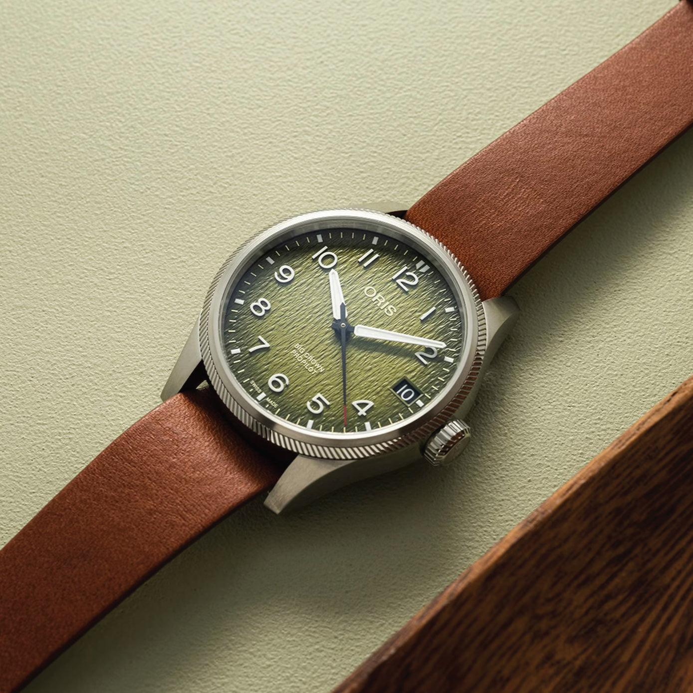 Okavango Air Rescue L.E. - Dial: Green, arab num, Strap: Textile strap green